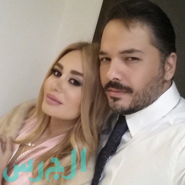 رامي عياش وزوجته (1)